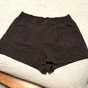 ATHLETA TEXTURED BROOKLYN SHORTS